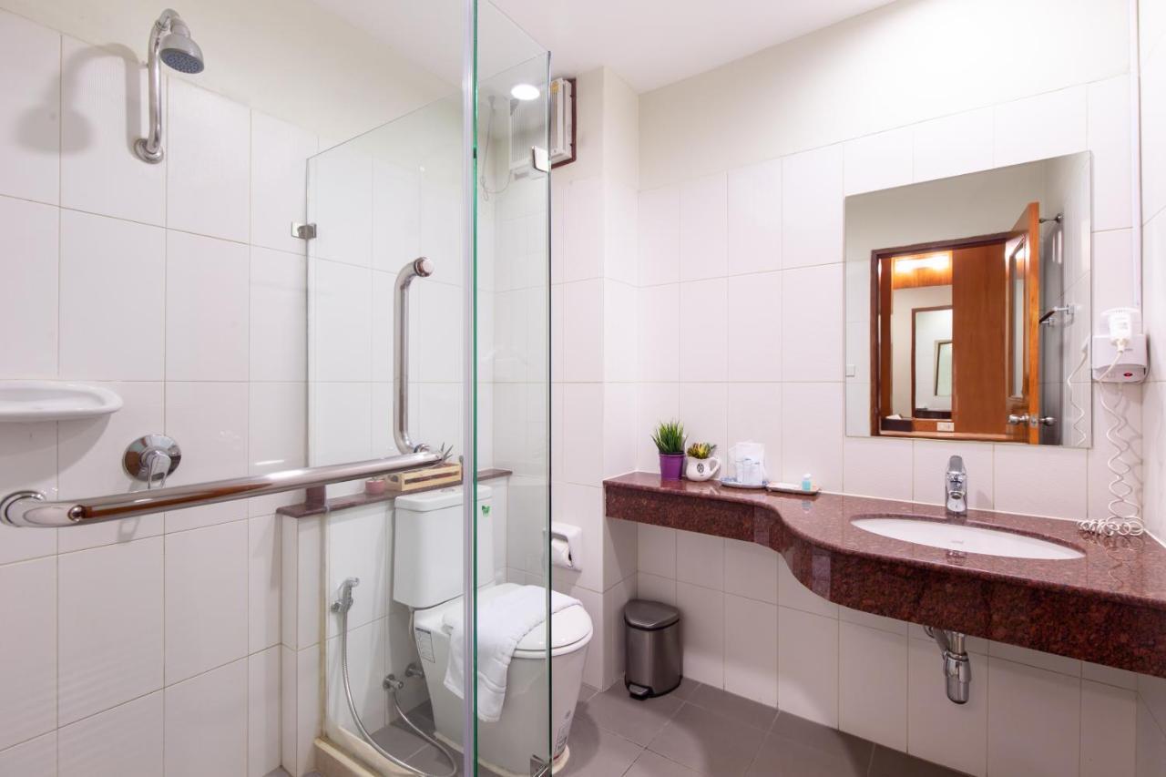 Kanchanaburi City Hotel Dış mekan fotoğraf